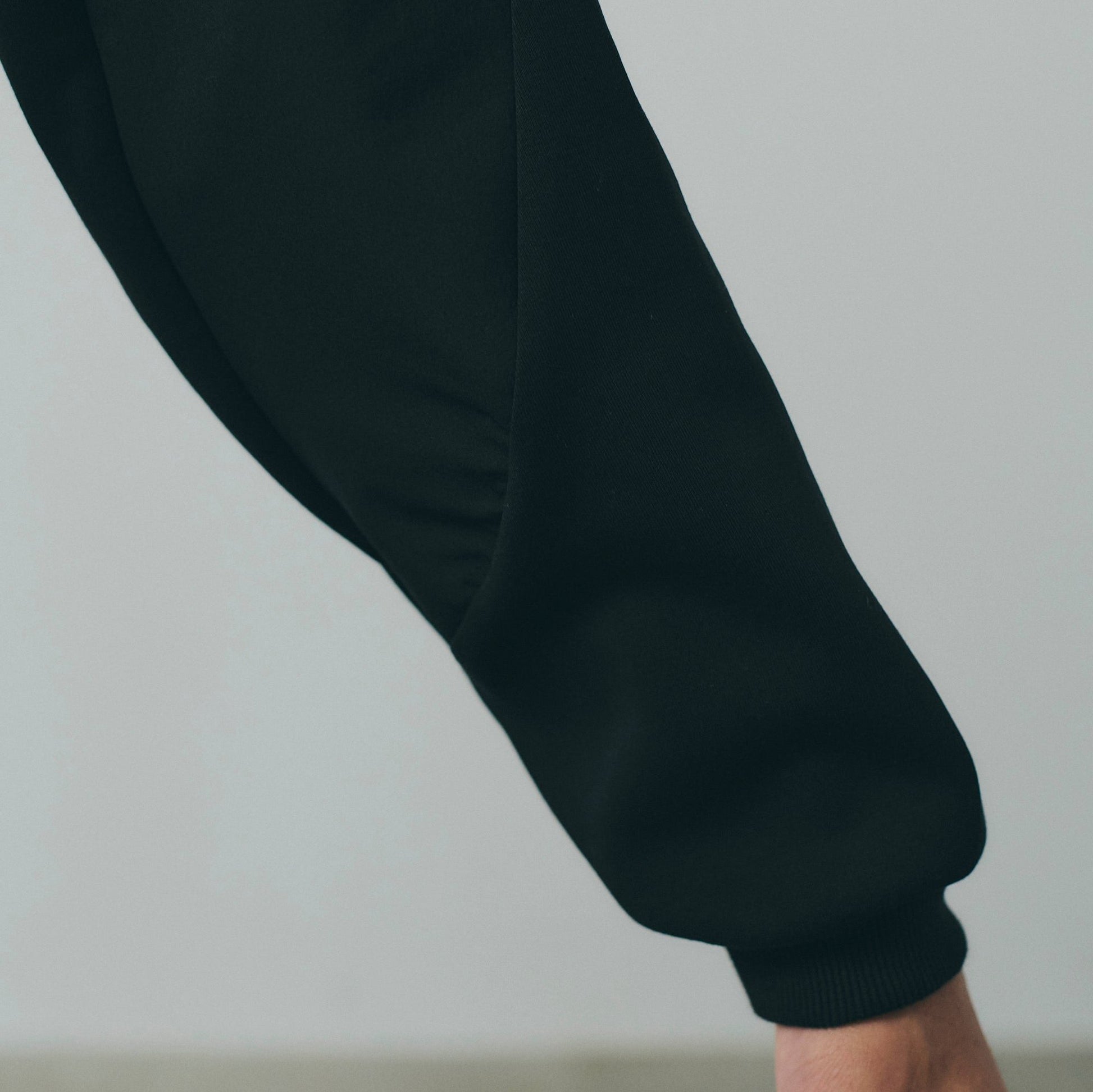 ハーフジップスウェット 伸びる ナイロン異素材ミックス ブラック