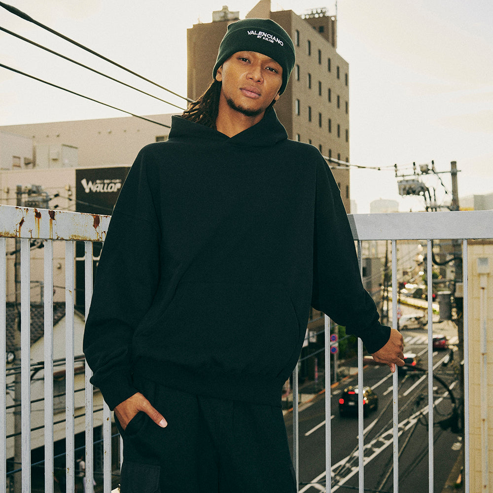V HOODIE
