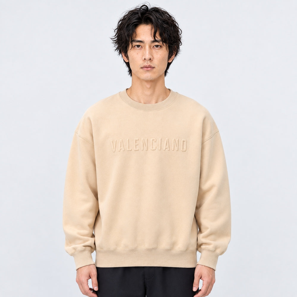 COLOR CREW NECK 37 model front